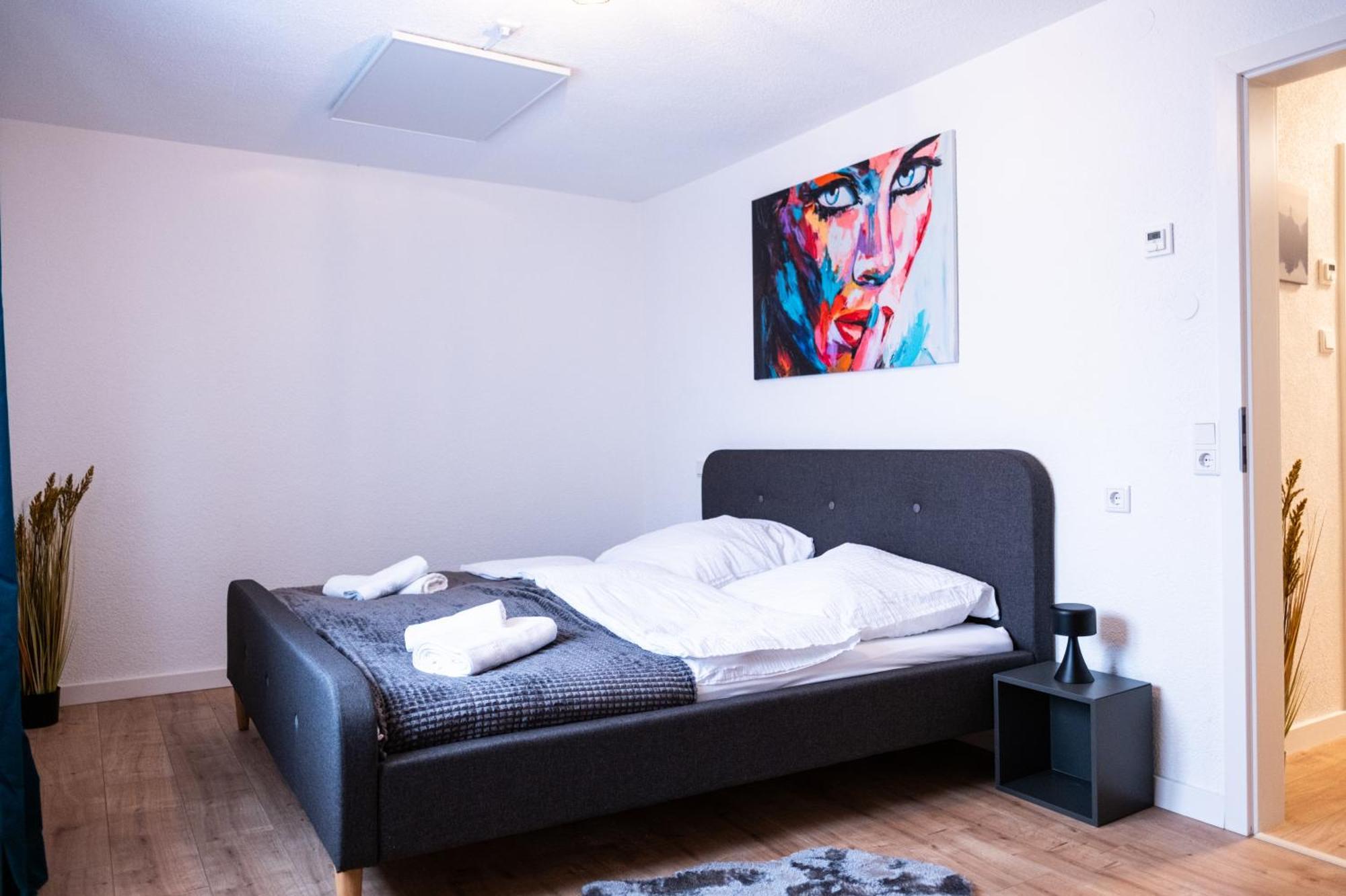 Klassen Apartments! Stadtnahes Ferienhaus* Mit Terrasse In Aulendorf * Fuer 6-8 Personen Εξωτερικό φωτογραφία