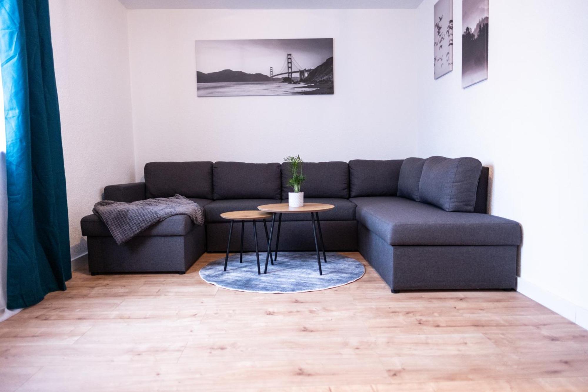 Klassen Apartments! Stadtnahes Ferienhaus* Mit Terrasse In Aulendorf * Fuer 6-8 Personen Εξωτερικό φωτογραφία